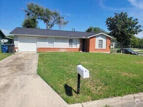 Building Photo - 4731 Belinda Lee St