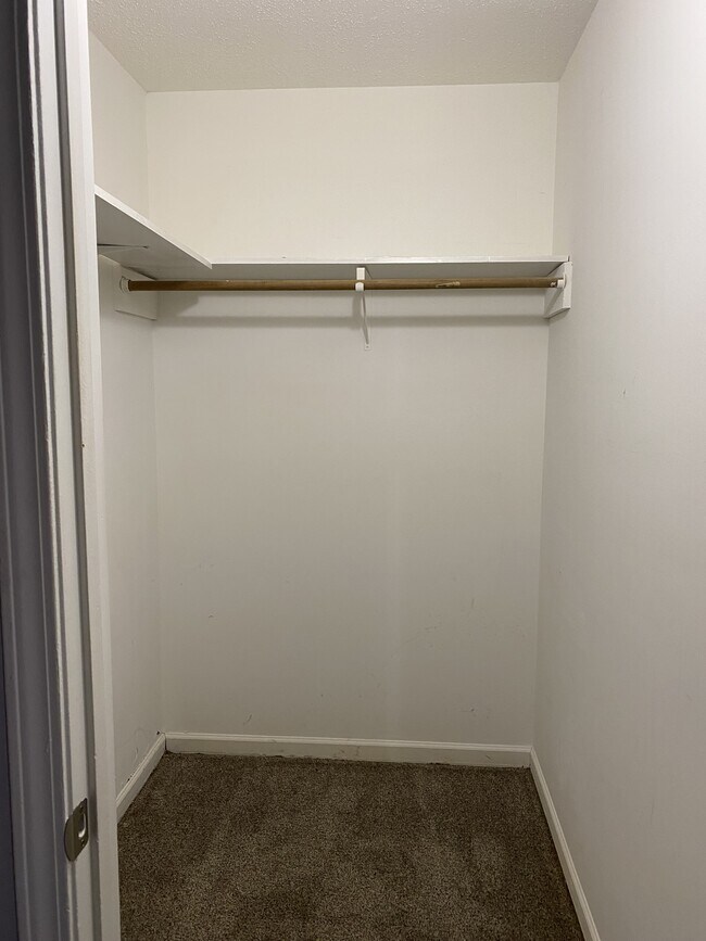 Foto del edificio - 211 N Pryor St