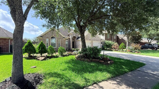 Foto del edificio - 842 Crystal Bay Ln