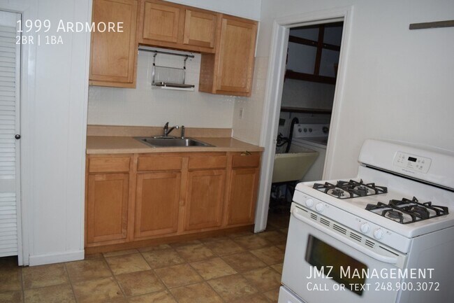 Building Photo - THIS COZY FERNDALE RANCH IS PERFECT FOR YOU!