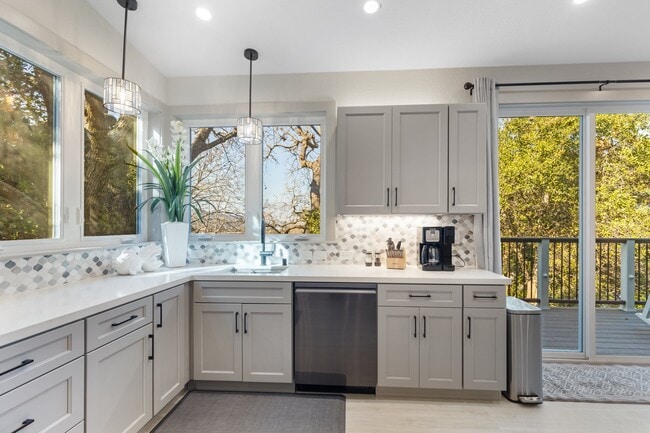 Photo - 2108 Valente Cir Townhome