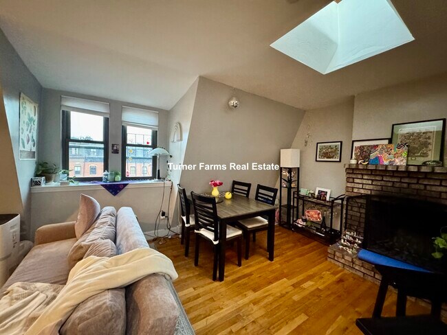 Foto del edificio - 469 Massachusetts Ave