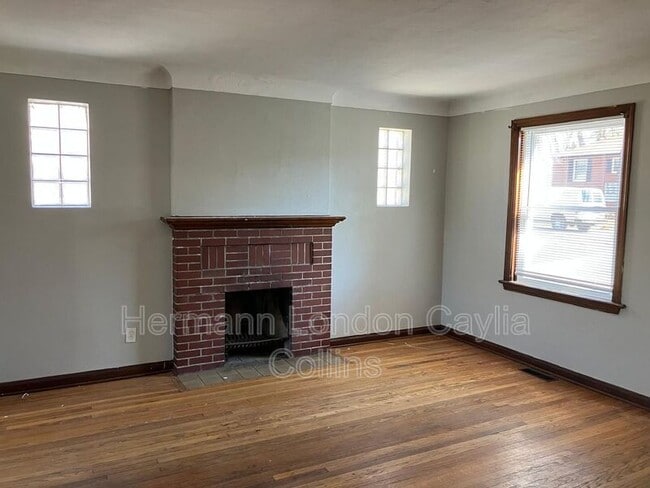 Building Photo - 6207 Tyndall Dr
