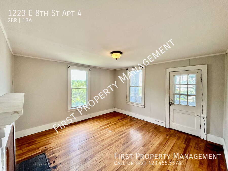 Foto principal - 1223 E 8th St