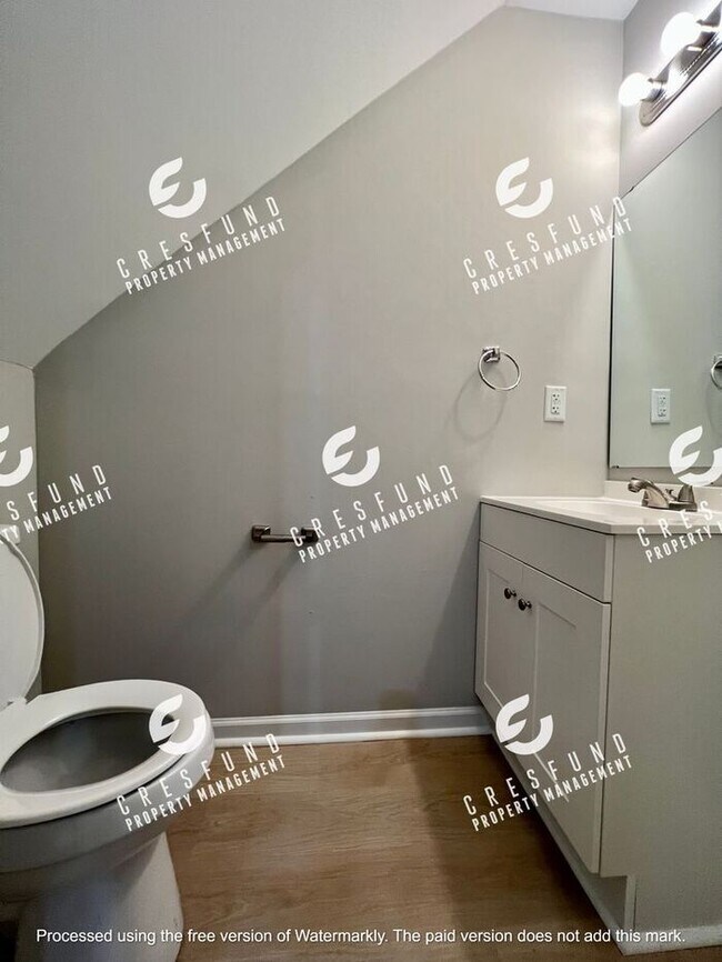 Foto del edificio - 2 Bed 2.5 Bath Townhome - Available NOW!