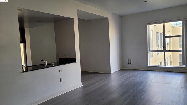 Foto del edificio - 585 9th St