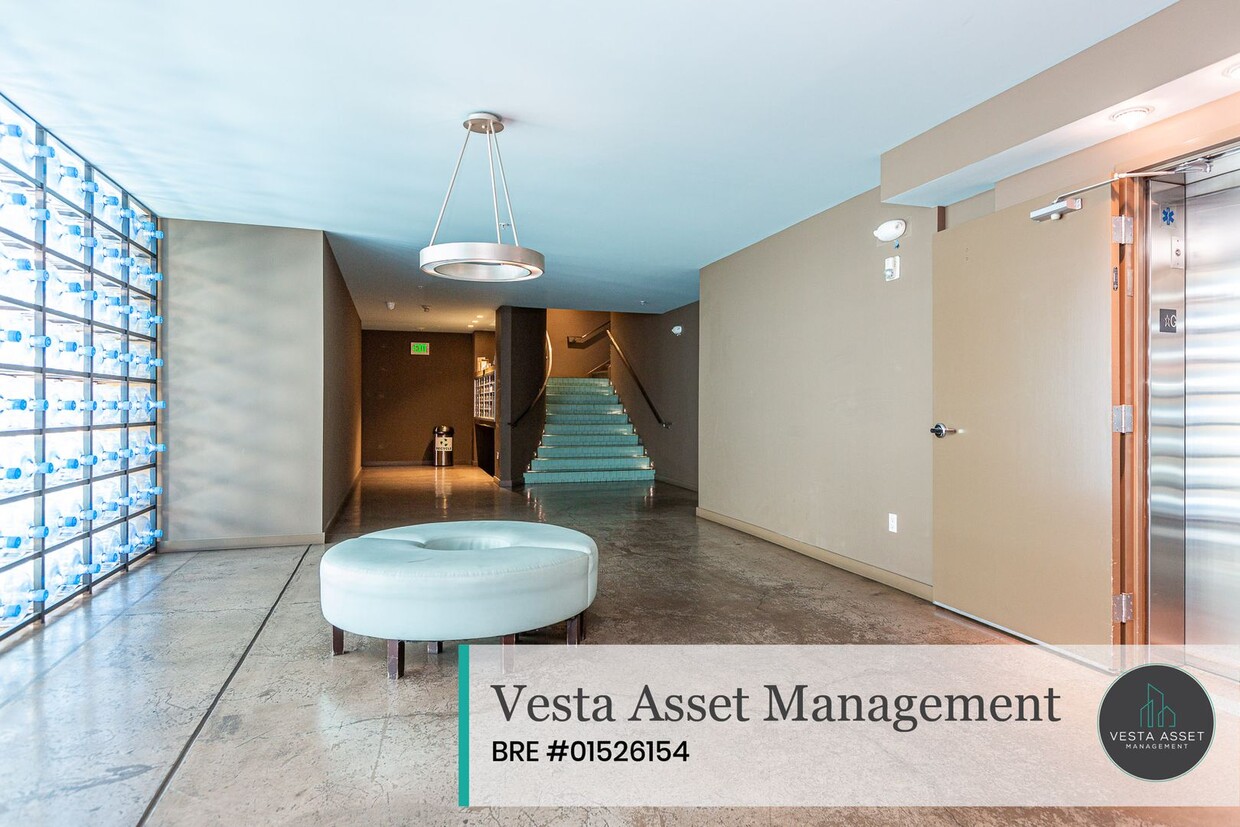 Primary Photo - Modern Loft Living with Soaring Ceilings, ...