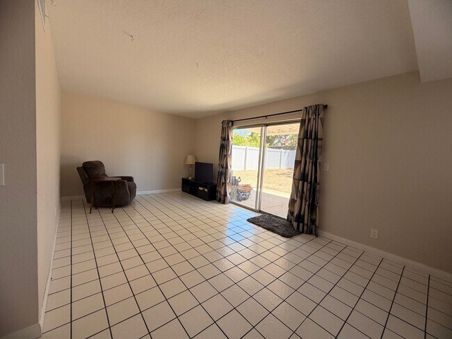 Foto del edificio - 12658 Heartleaf St