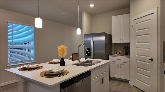 Foto del edificio - 16976 Juniper Blossom Bnd