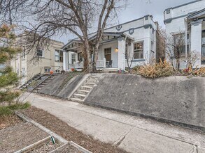 Building Photo - 2524 E 12th Ave