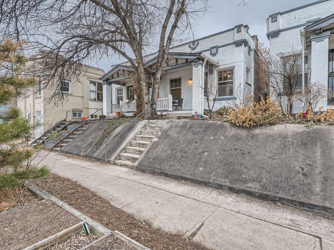 Foto principal - 2524 E 12th Ave