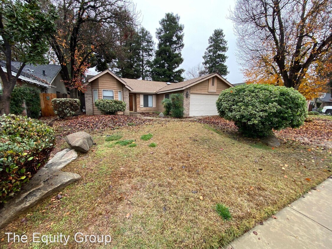 Foto principal - 3 br, 2 bath House - 518 North Peppertree ...