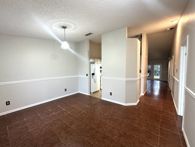 Building Photo - 2728 Corrigan Dr