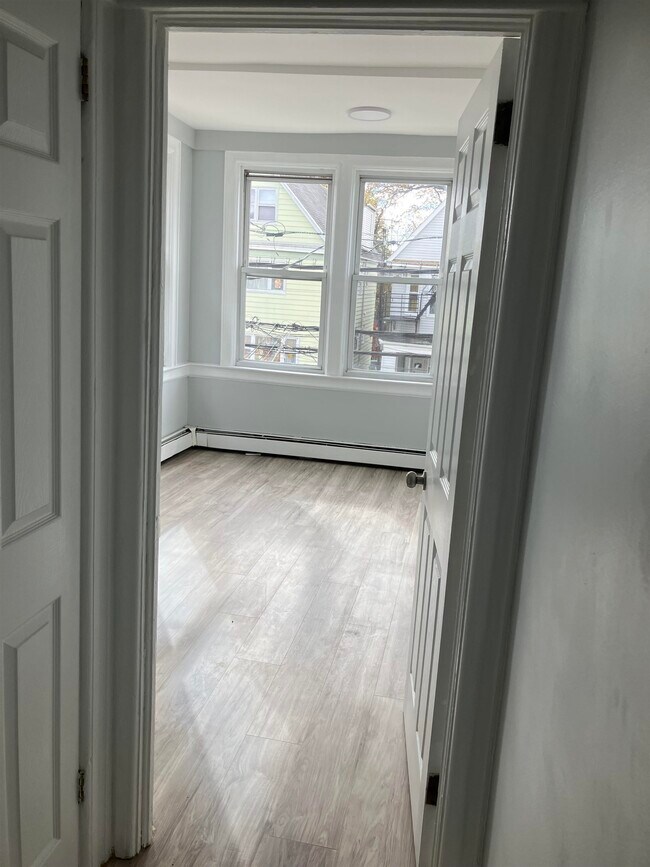 Foto del edificio - 127 W 51st St