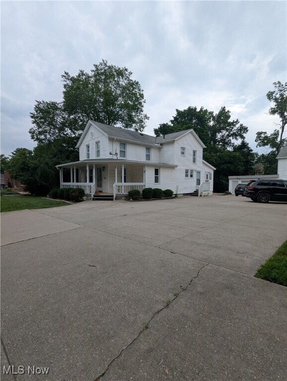 Primary Photo - 85 Maple Dr
