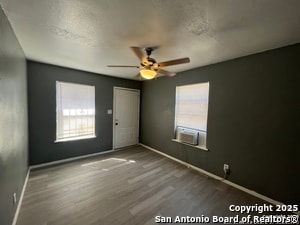 Building Photo - 2513 Quintana Rd