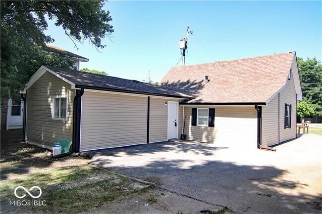 Foto del edificio - 337 S Green St