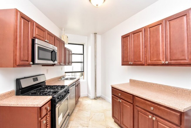 Foto del edificio - 701 W 179th St