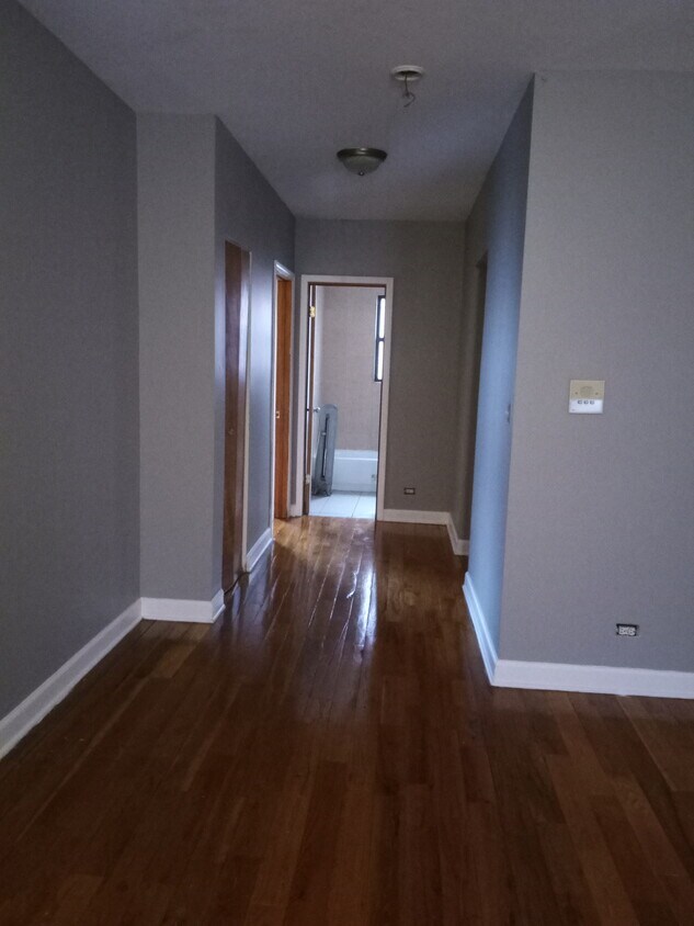 Foto principal - 7006 S Sangamon St