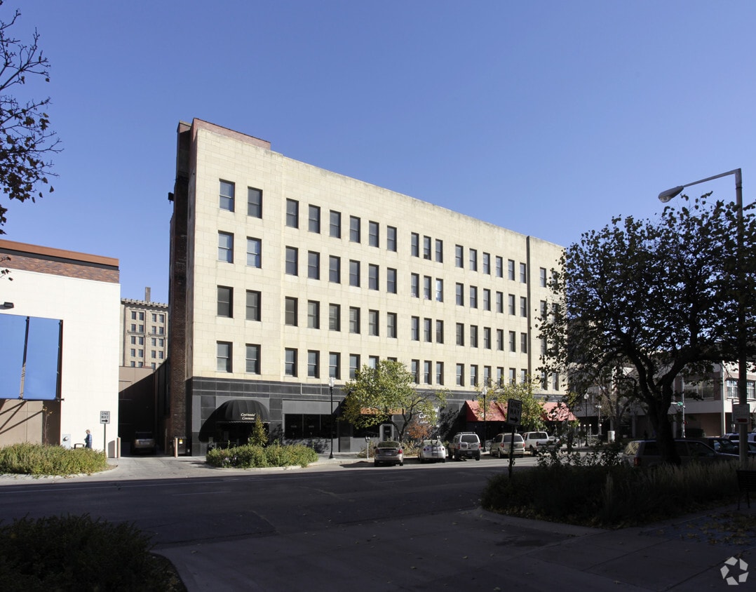 Building Photo - Continental Commons