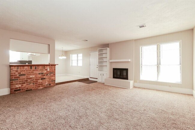 Building Photo - 9727 John Bank Dr