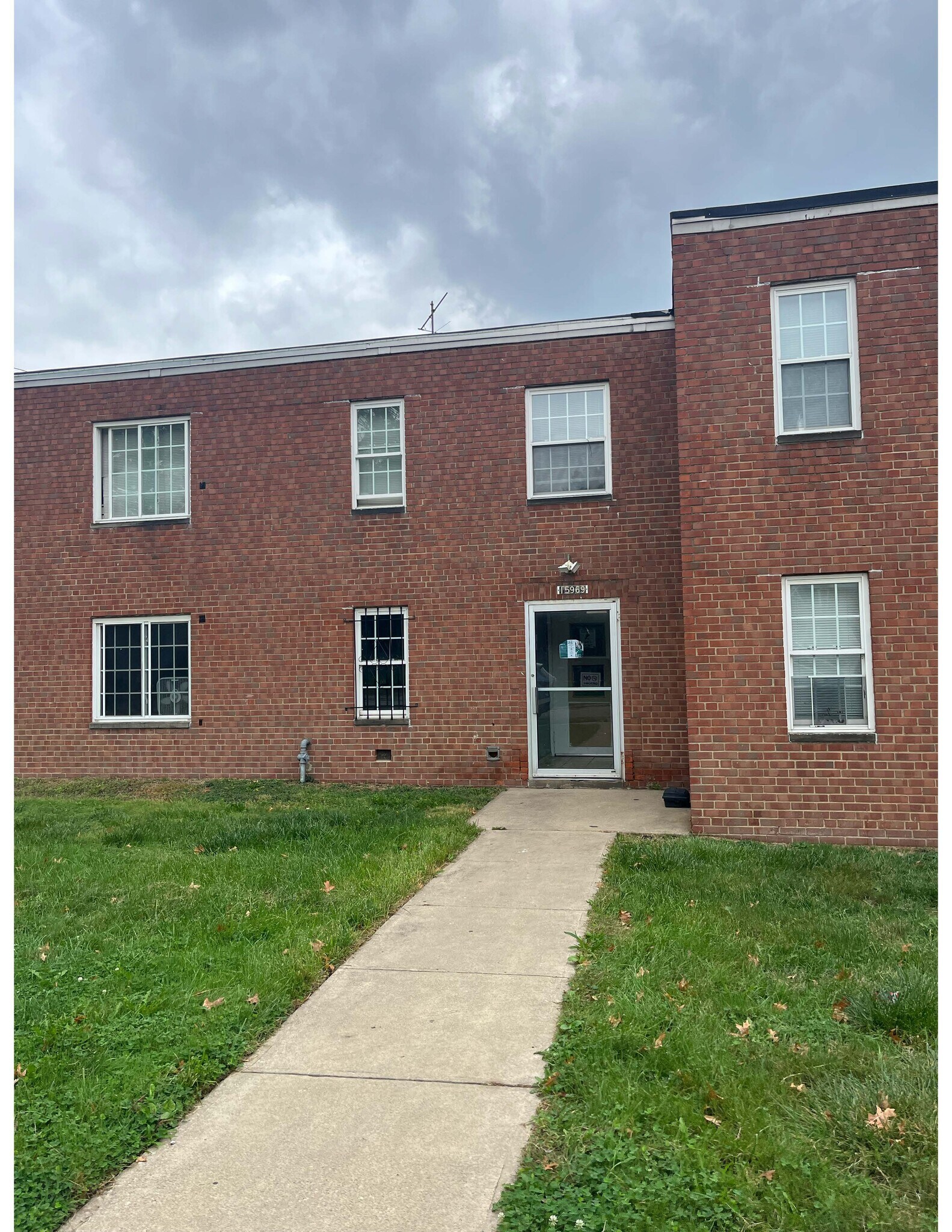 1950 Nelawood Rd East Cleveland, OH 44112 – photo 1