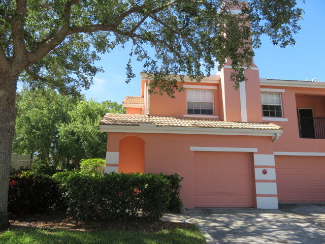 Foto del edificio - 118 SW Peacock Blvd