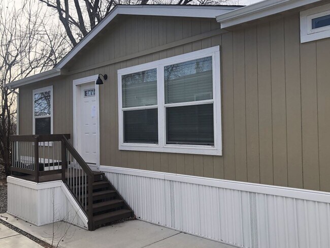 Foto del edificio - 1801 W 92nd Ave