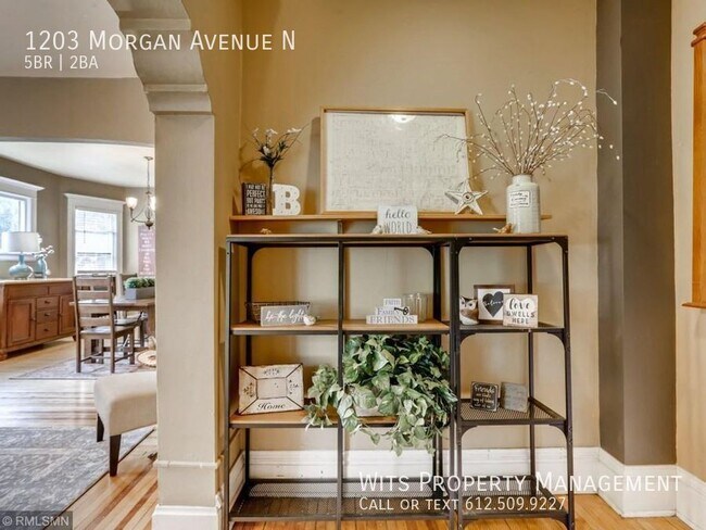 Foto del edificio - 1203 N Morgan Ave