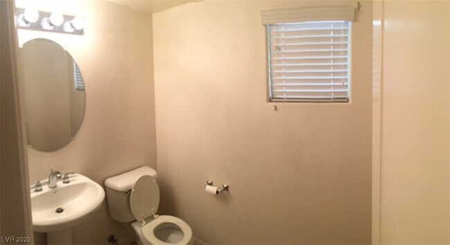 Building Photo - 3505 Tesoro Del Valle Ct