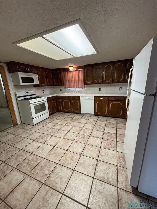 Foto del edificio - 1420 E 21st St