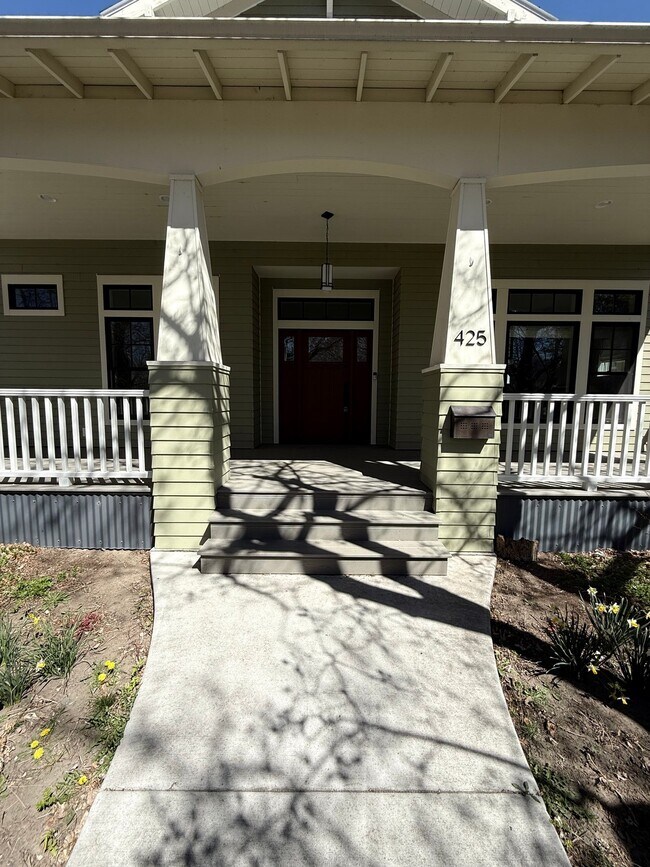 Foto del edificio - 425 S Yellowstone St