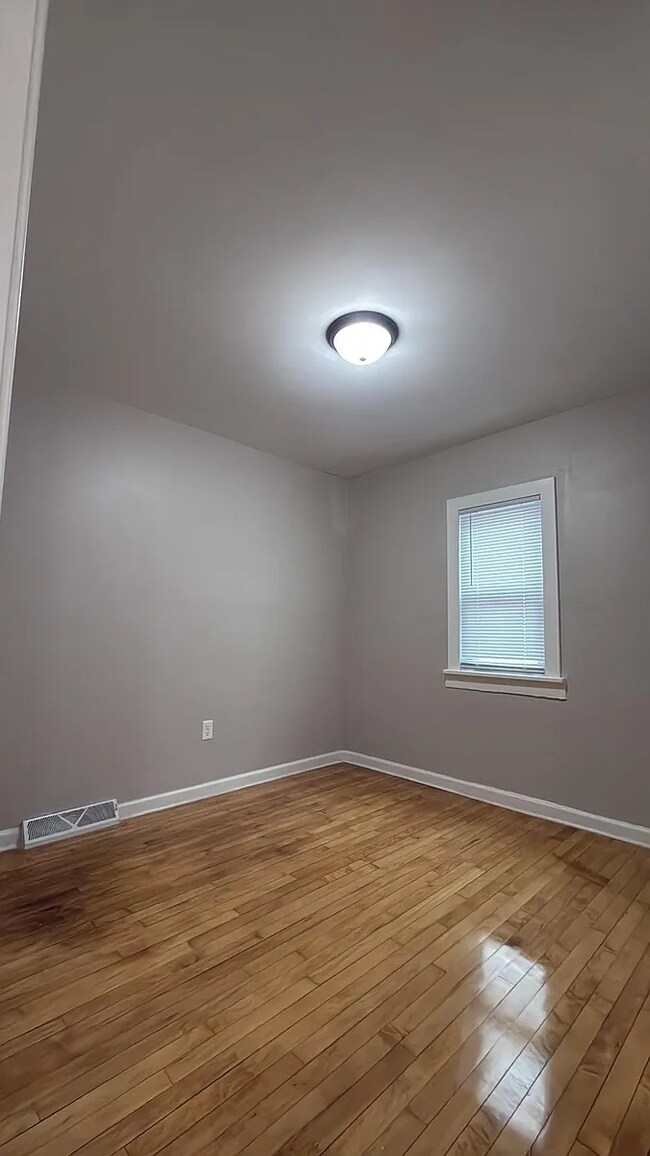 Foto del edificio - 4813 N 36th St