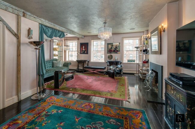 Building Photo - 632 Hudson Street
