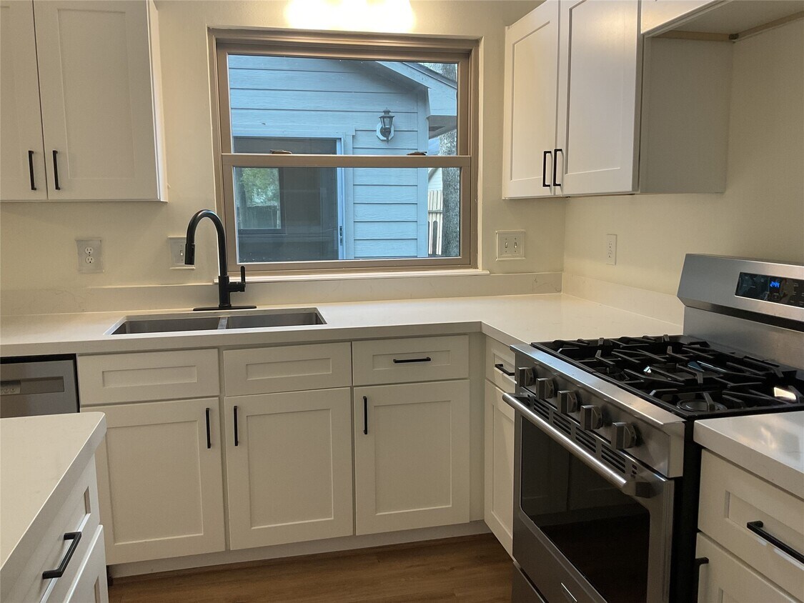 Foto del edificio - 28 E Lance Leaf Rd