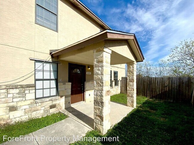 Foto del edificio - 7650 Oak Chase, Unit 7650