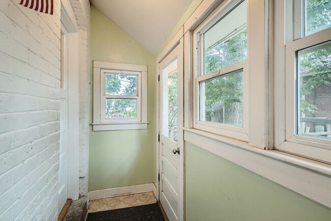 Building Photo - 2451 W 34th Ave