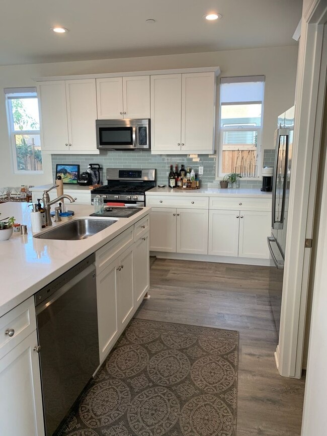 Foto del edificio - Beautiful 4 BD / 3 BA Home in Righetti Ranch