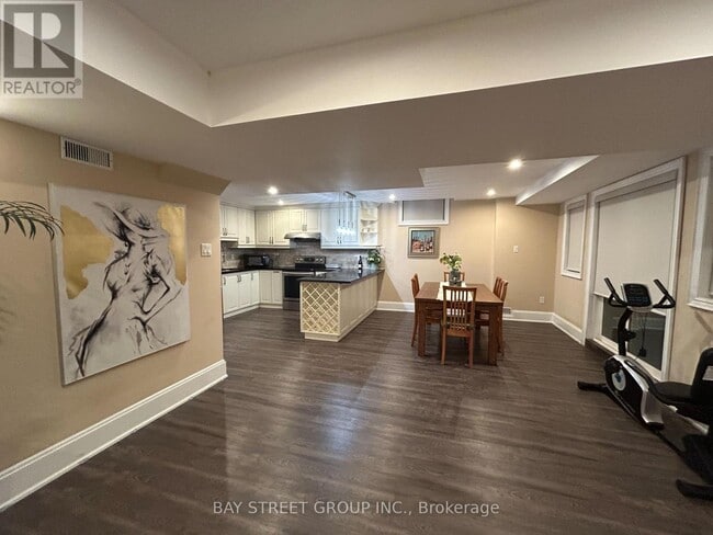 Building Photo - 109 Hua Du Ave