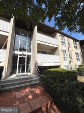 Building Photo - 5602 Bismach Dr
