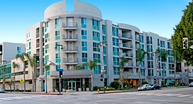 Building Photo - 267 S San Pedro St