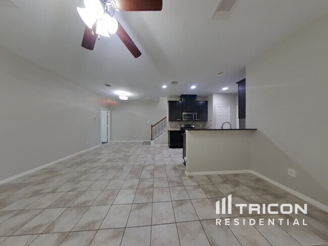 Foto del edificio - 8038 Villa Lago Ln