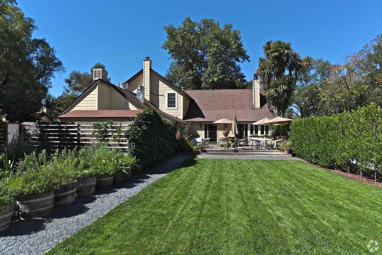 6002 River Rd, Forestville, CA 95436 Apartments in Forestville, CA