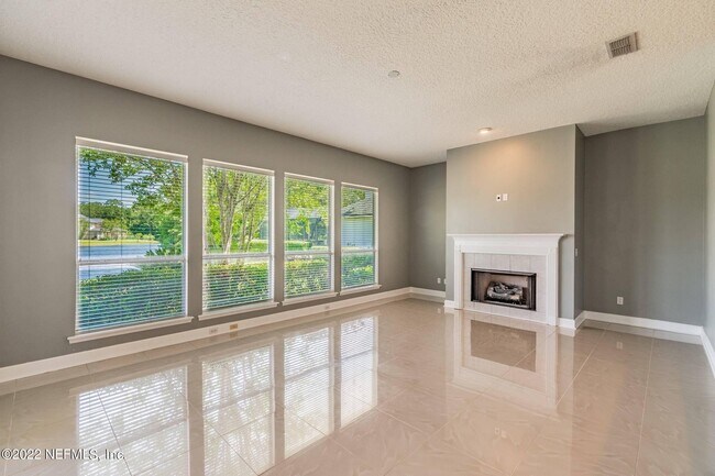 Foto del edificio - 7703 Burnt Oak Trail