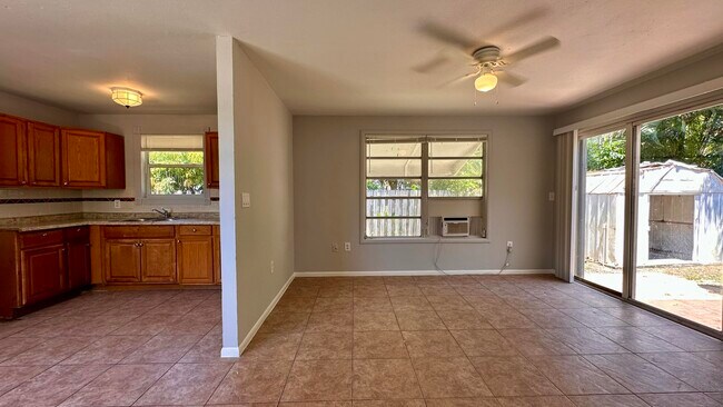 Building Photo - 4235 Sherri Ct