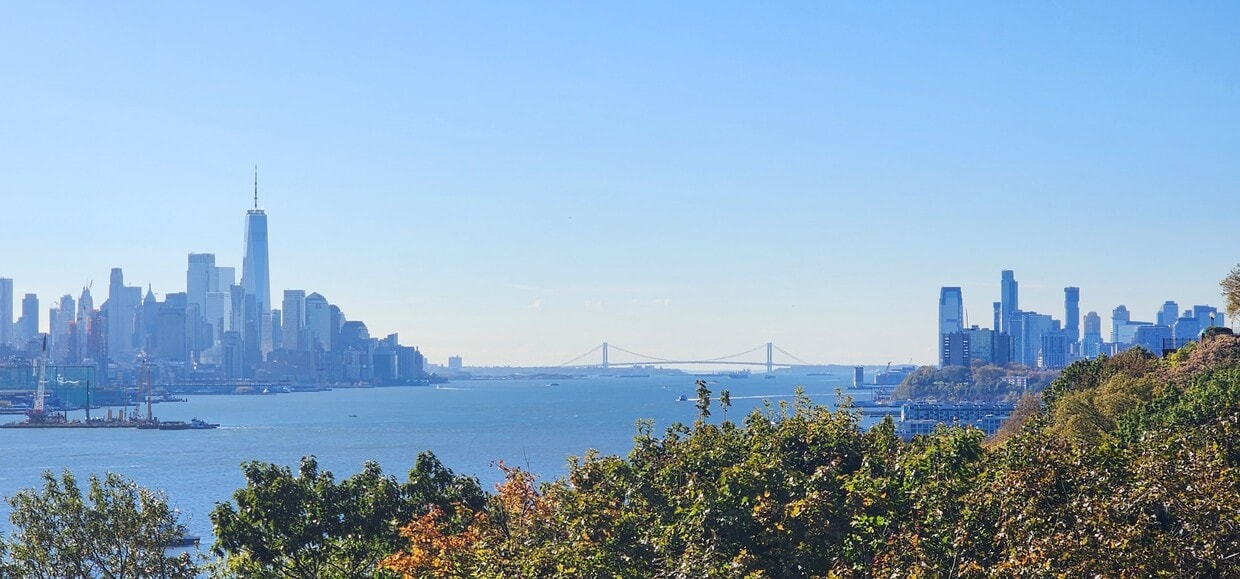 Photo - 883 JFK Blvd E (Weehawken Township, NJ)