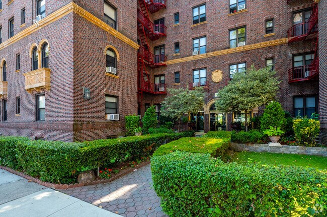 Entrance - City Lux Living Bay Ridge