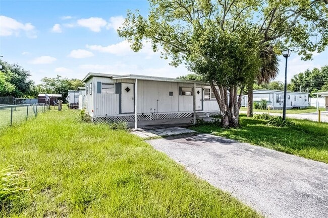 Foto del edificio - 2854 Lake Alfred Rd