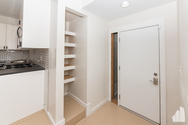 Foto del edificio - 3535 W Wrightwood Ave