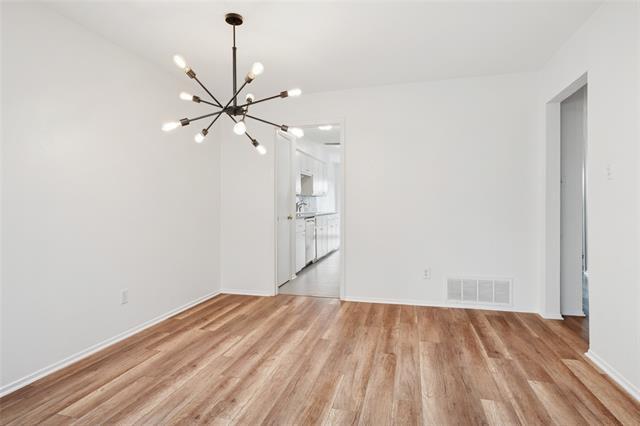 Foto del edificio - 10615 Stone Canyon Rd
